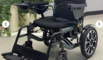 katlanabilir tekerlekli sandalye